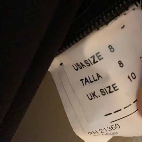 Black Prom Gown/Dress Size 8 - Picture 5 of 8